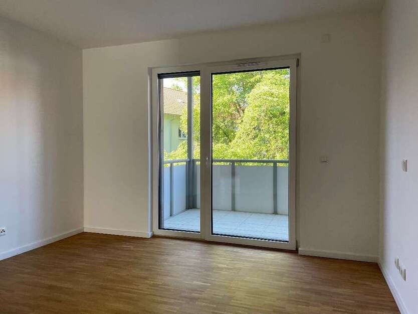 Wohnung zum Mieten in Erlangen 533,02 € 54.39 m²