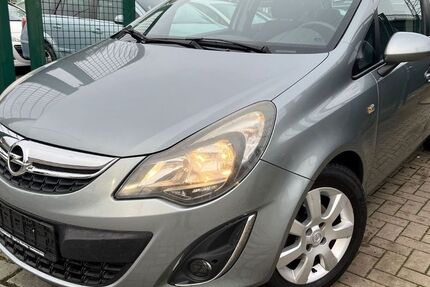 Opel Corsa 97.000 km 4.890 &euro; Berlin Weißensee-Pankow 13086