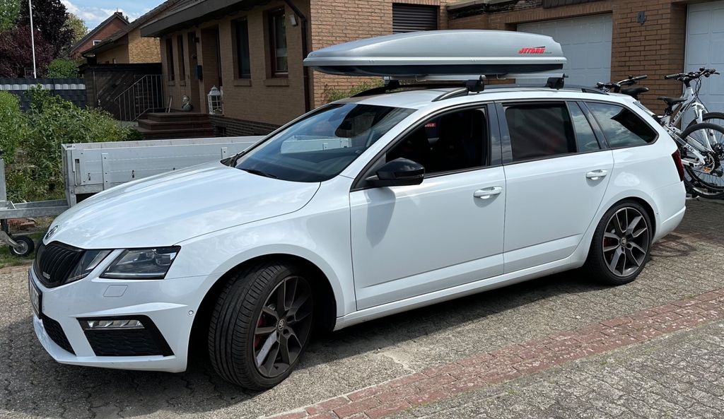 Skoda Octavia 104.000 km 21.399 &euro; Oldenburg 26135