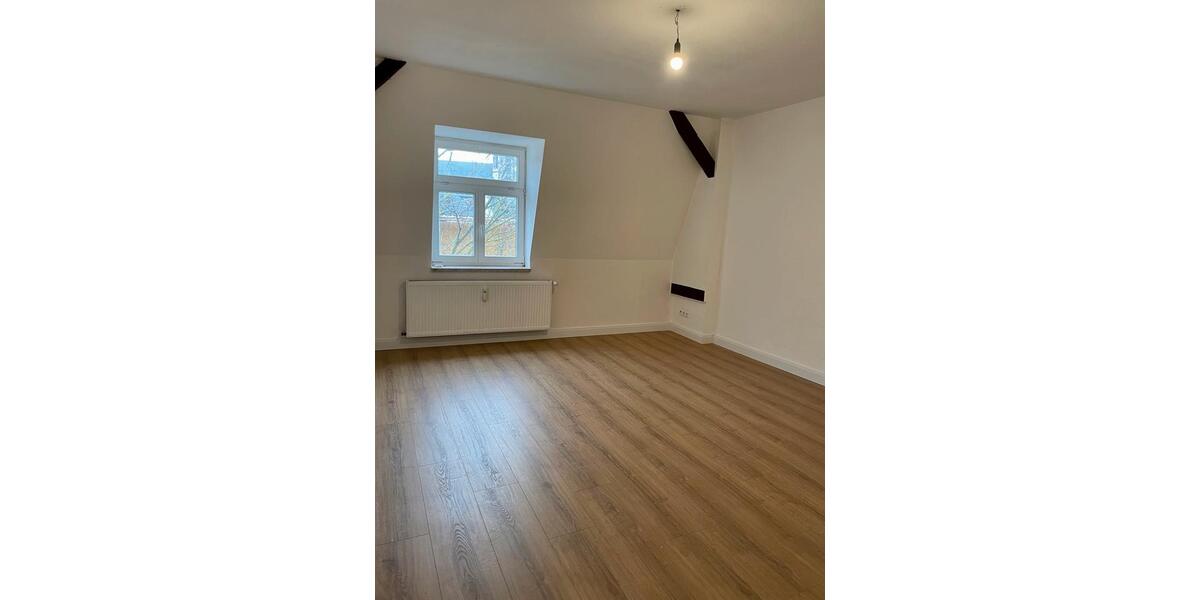 Etagenwohnung Bernburg (Saale) - 2 Zimmer, 70 m&sup2;, 420&euro; | Angebot:25589513