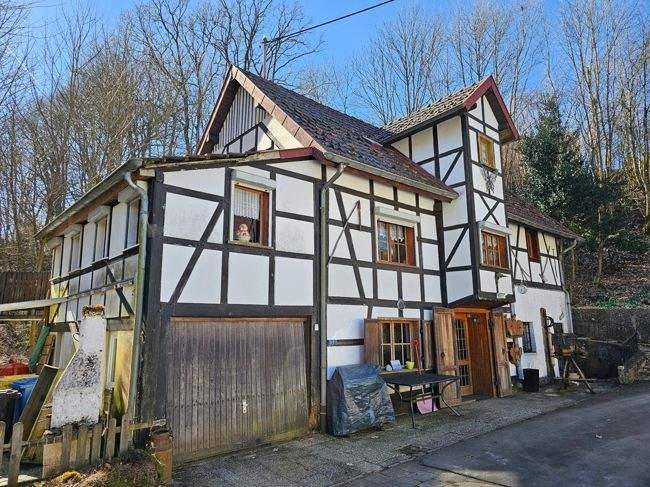 Einfamilienhaus Hellenthal Blumenthal - 4 Zimmer, 139 m&sup2;, 149.000&euro; | Angebot:24532251