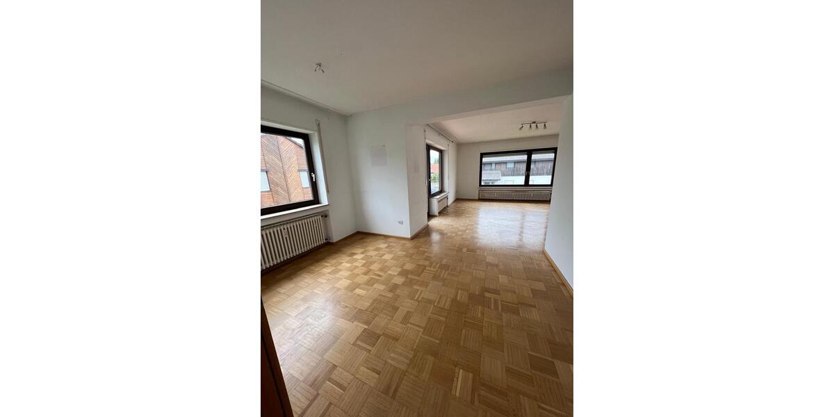 Modernisierte Wohnung mit 4,5 Zimmern in 76694 Forst 4 zimmer