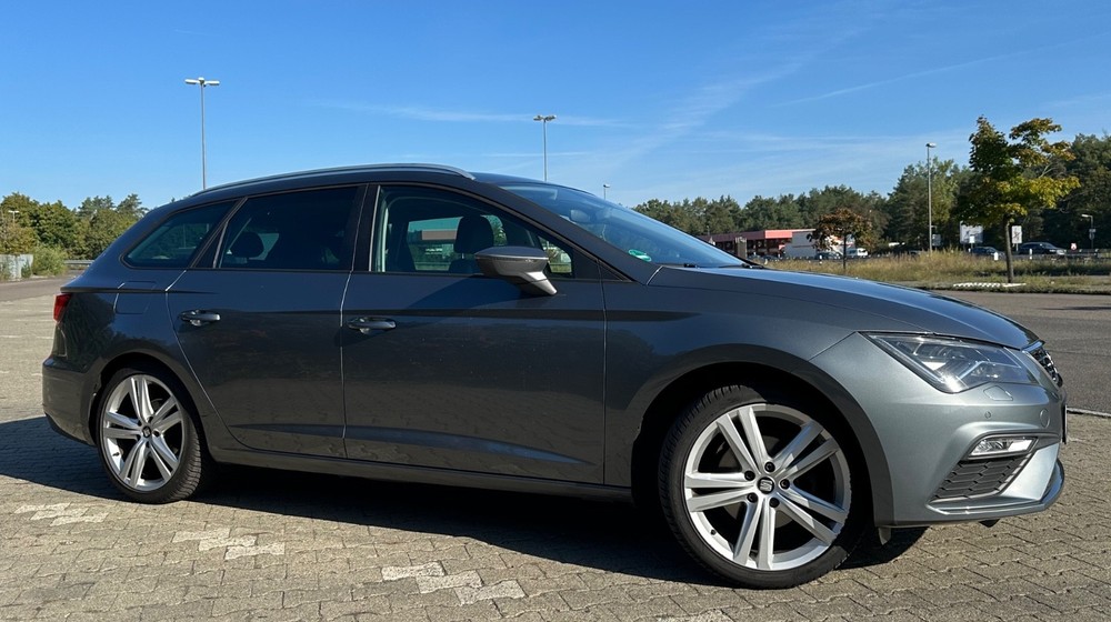 Seat Leon ST 52.000 km 15.500 &euro; Berlin 10178