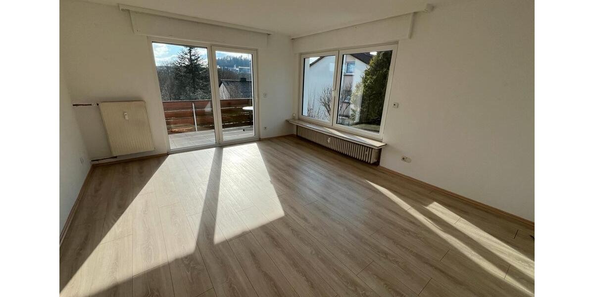 Etagenwohnung Meinerzhagen - 2 Zimmer, 69 m&sup2;, 800&euro; | Angebot:25591812