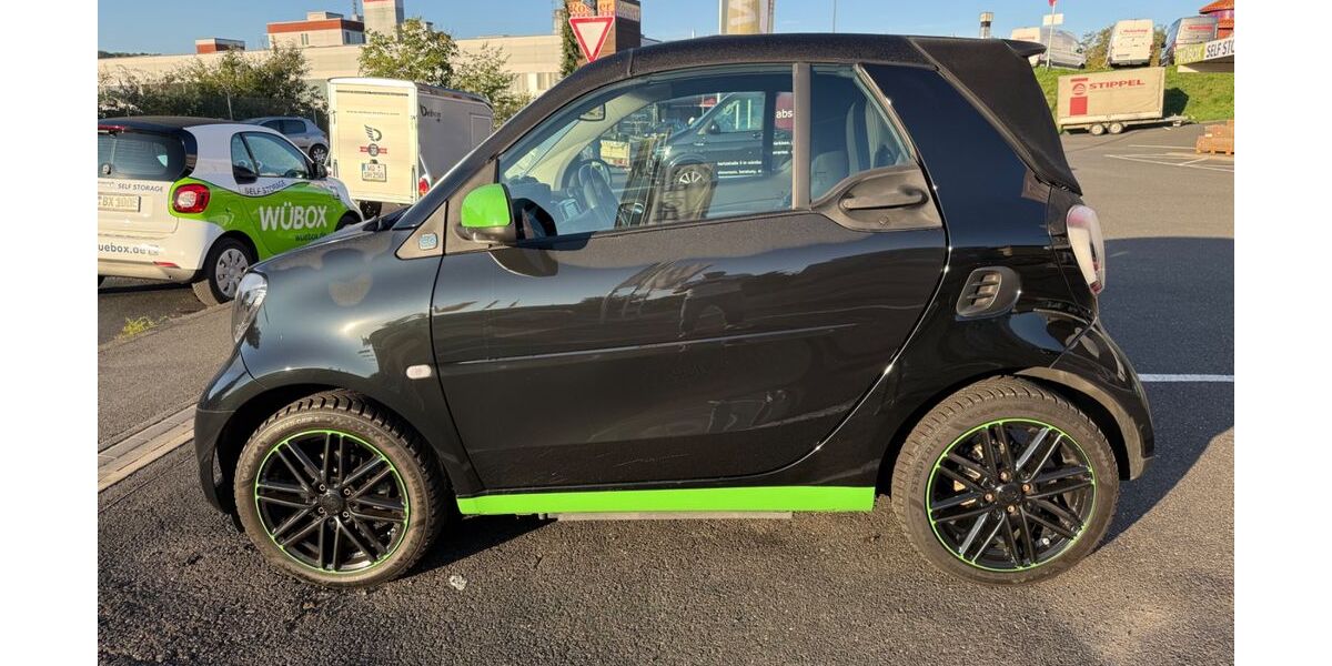 Smart ForTwo 28.000 km 11.900 € Würzburg 97076