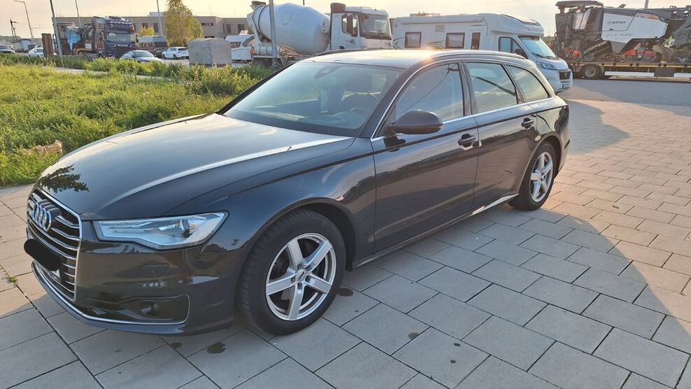 Audi A6 236.000 km 13.000 € München 81249