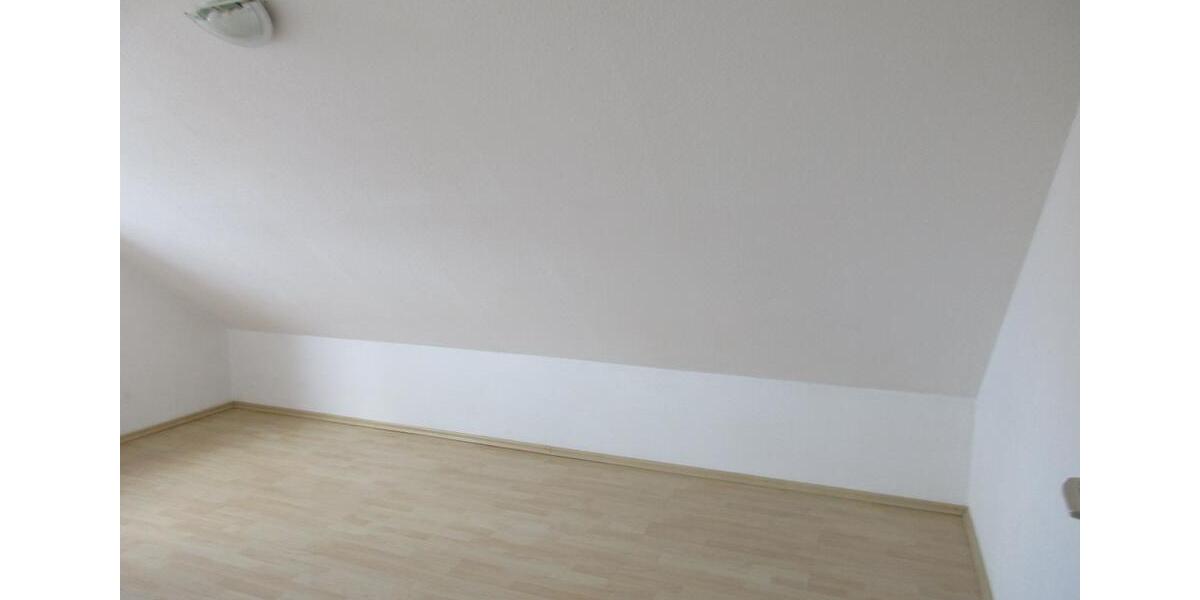 Dachgeschoßwohnung Forchheim - 3 Zimmer, 90 m&sup2;, 333.000&euro; | Angebot:25948091