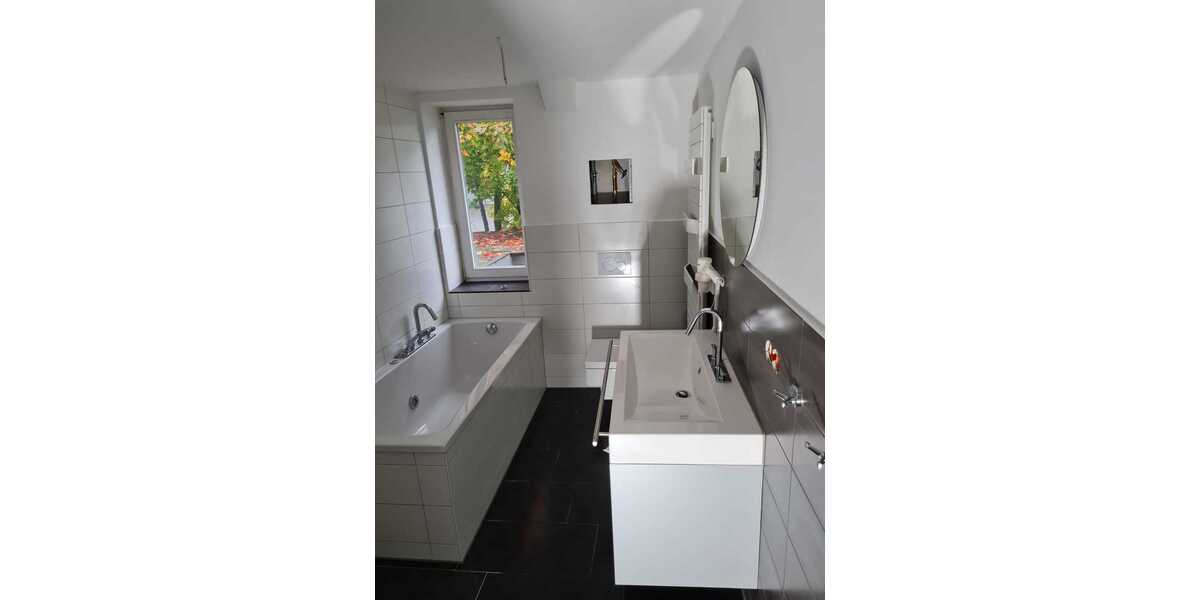 Fachwerkhaus mit 2 Wohnungen und Gewerbe - Mehrfamilienhaus, Wohnhaus Weißenborn/Erzgebirge Erzgebirge | Angebot:26567240