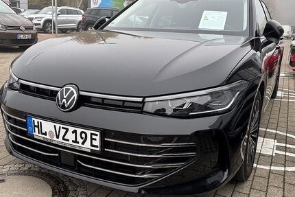 VW Passat Variant 11.800 km 40.990 € Lübeck 23560