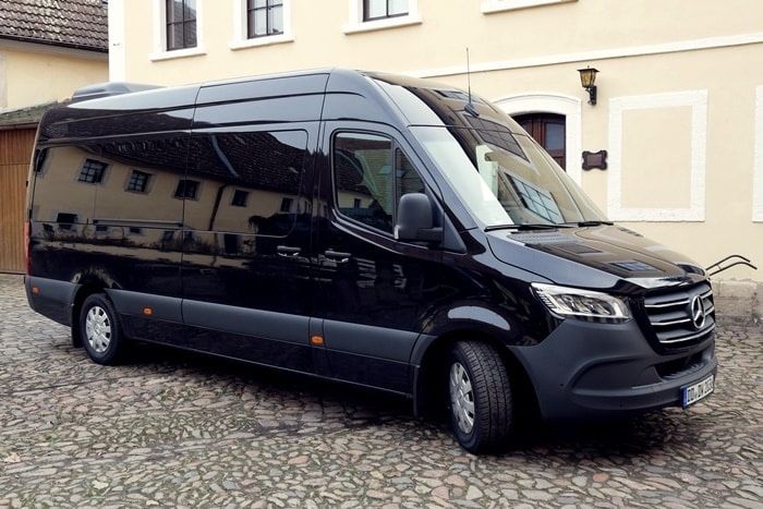 Mercedes-Benz Sprinter 179.000 km 64.900 &euro; Dresden 01237