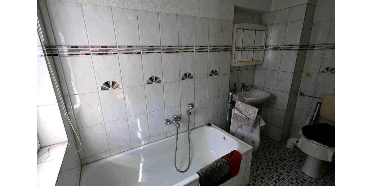 Einfamilienhaus Bad Langensalza - 6 Zimmer, 170 m&sup2;, 250.000&euro; | Angebot:26958013