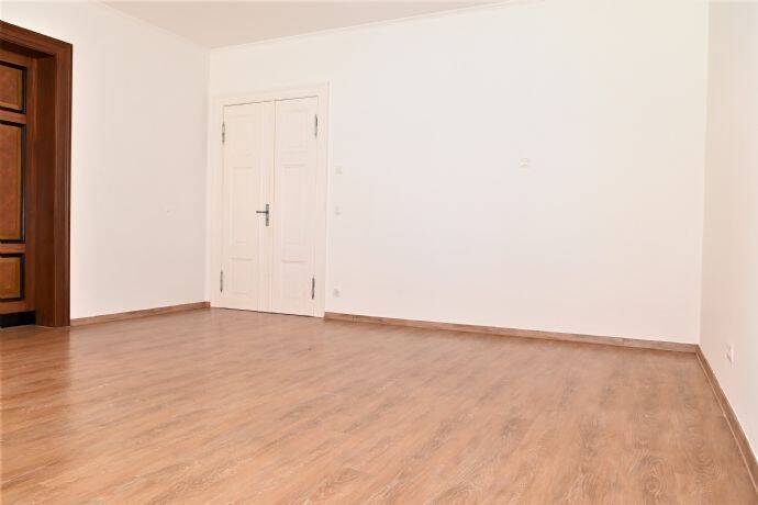 Etagenwohnung Stralsund Altstadt - 3 Zimmer, 91 m&sup2;, 950&euro; | Angebot:26902406
