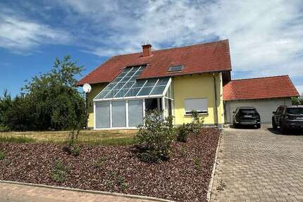 Haus zum Mieten in Rodenbach 1.800 € 197 m² 5 zimmer