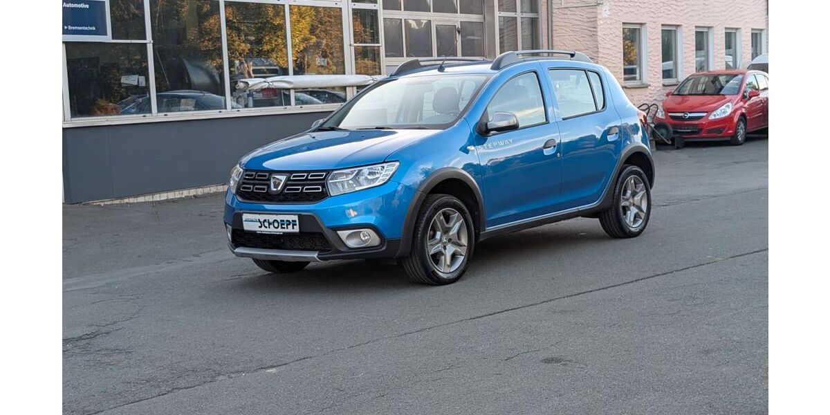 Dacia Sandero 68.000 km 10.990 &euro; Naila 95119