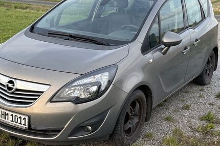Opel Meriva 186.000 km 3.500 € Wasserlosen 97535