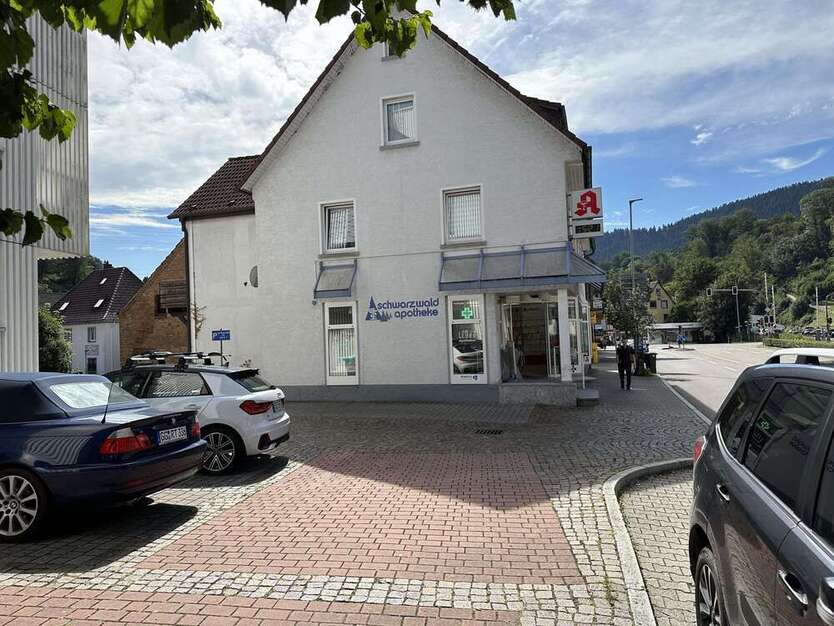 Haus zum Kaufen in Alpirsbach 640.000 € 237.67 m²
