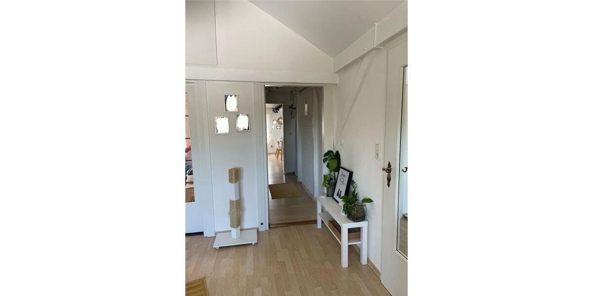 Dachgeschoßwohnung Warburg - 3 Zimmer, 76 m&sup2;, 650&euro; | Angebot:26351727