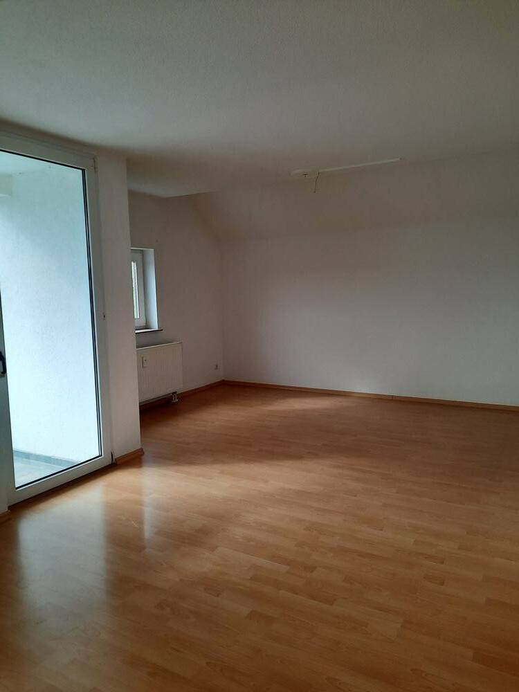 Große Wohnung sucht neue Mieter zimmer