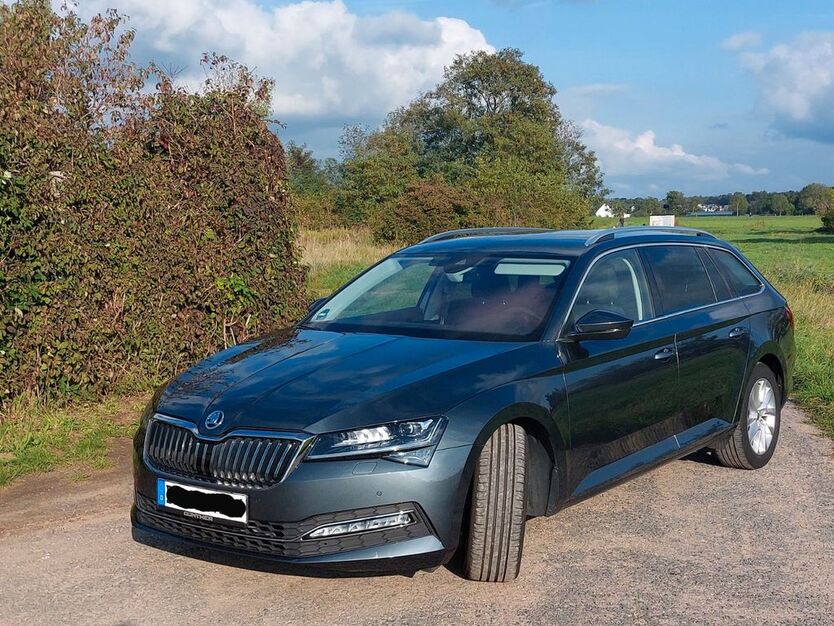 Skoda Superb 63.700 km 23.600 € Erzhausen 64390