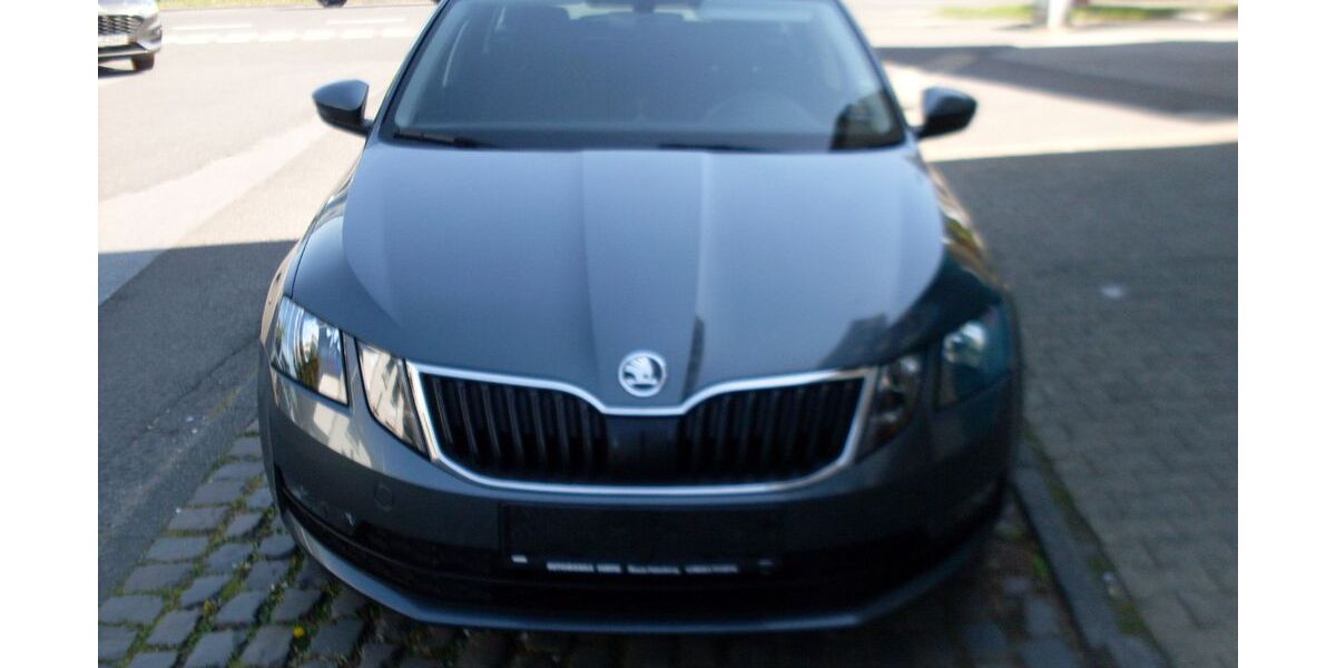 Skoda Octavia 88.000 km 13.750 &euro; Übach-Palenberg 52531