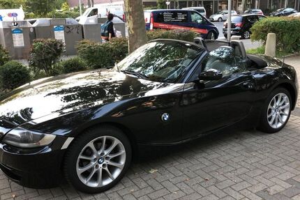BMW Z4 261.864 km 7.450 &euro; Düsseldorf 40545