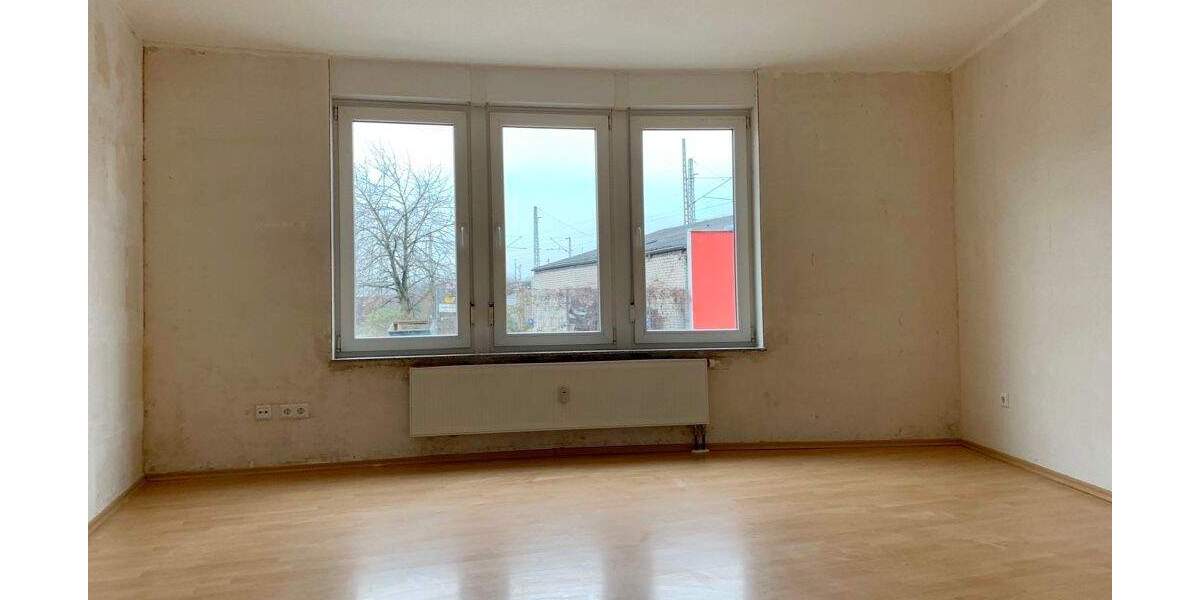 Etagenwohnung Köln Buchheim - 3 Zimmer, 88 m&sup2;, 975&euro; | Angebot:25524868