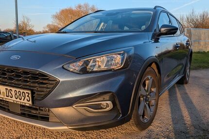 Ford Focus 42.163 km 17.490 &euro; Stutensee 76297