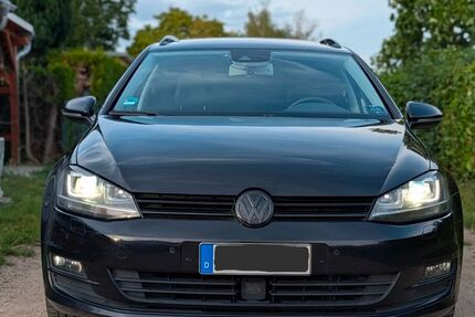 VW Golf 271.500 km 8.290 &euro; Waren 17192