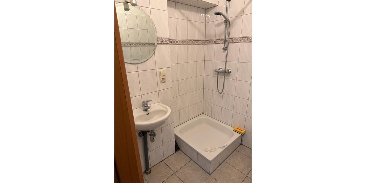 Hochparterre Peine - 1 Zimmer, 24 m&sup2;, 250&euro; | Angebot:26400066