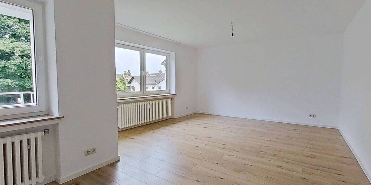 Etagenwohnung Bückeburg - 5 Zimmer, 102 m&sup2;, 950&euro; | Angebot:26902492