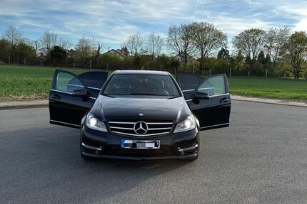 Mercedes-Benz 220 150.000 km 16.000 &euro; Vallendar 56179