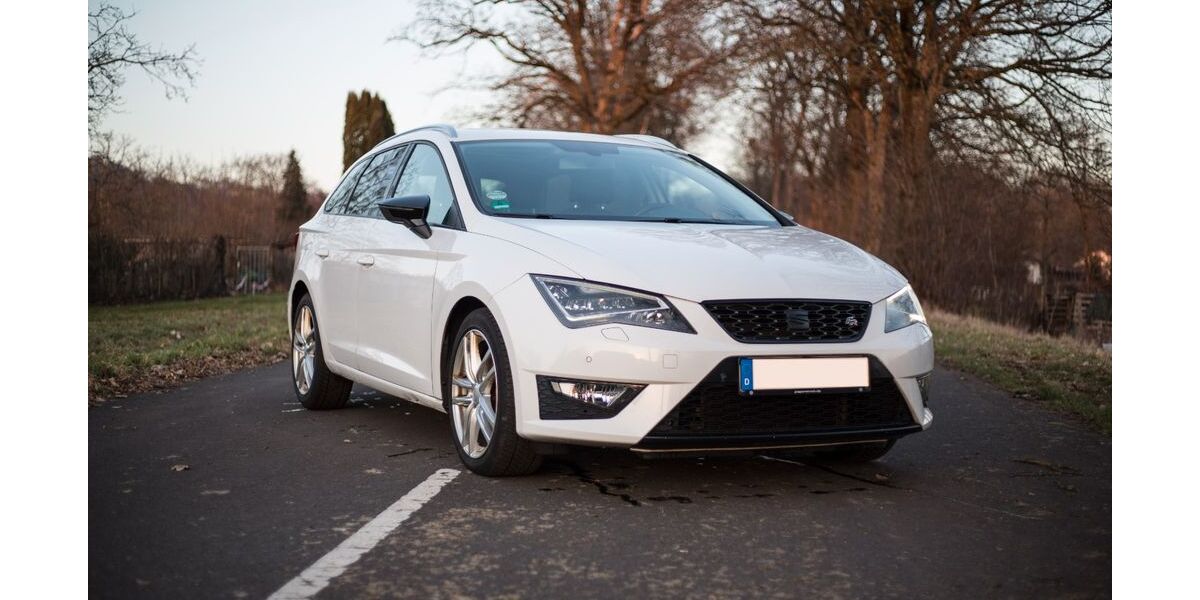 Seat Leon 144.000 km 12.900 &euro; Schotten 63679