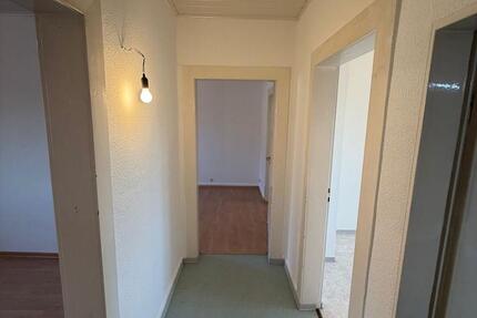 Helle 3 Zimmer-Wohnung im 1.OG re. in zentrale Lage, Mühlheim M 3 zimmer