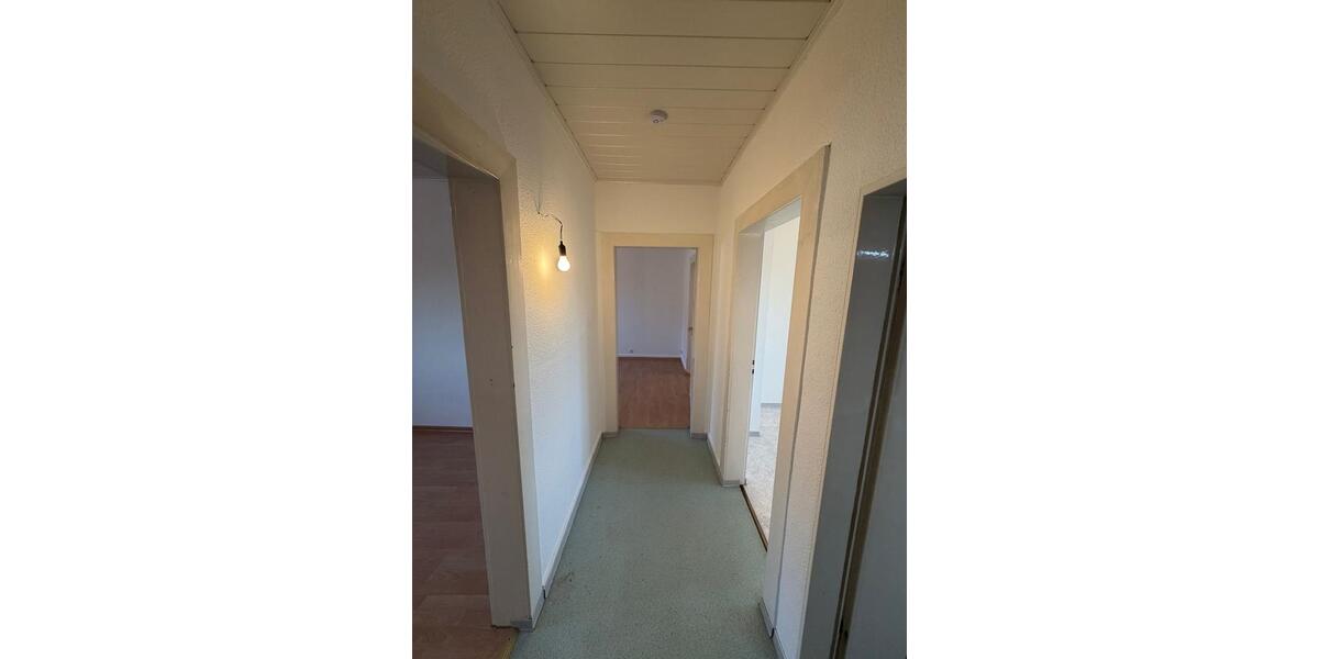 Helle 3 Zimmer-Wohnung im 1.OG re. in zentrale Lage, Mühlheim M 3 zimmer