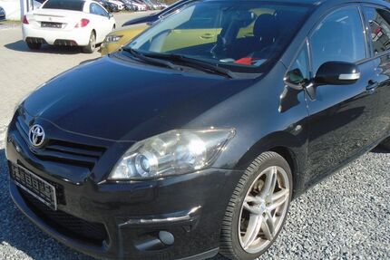Toyota Auris 234.000 km 2.950 &euro; Wildau 15745
