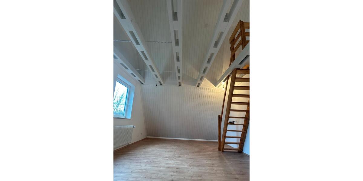 Dachgeschoßwohnung Schönkirchen - 2.5 Zimmer, 70 m&sup2;, 950&euro; | Angebot:26227481