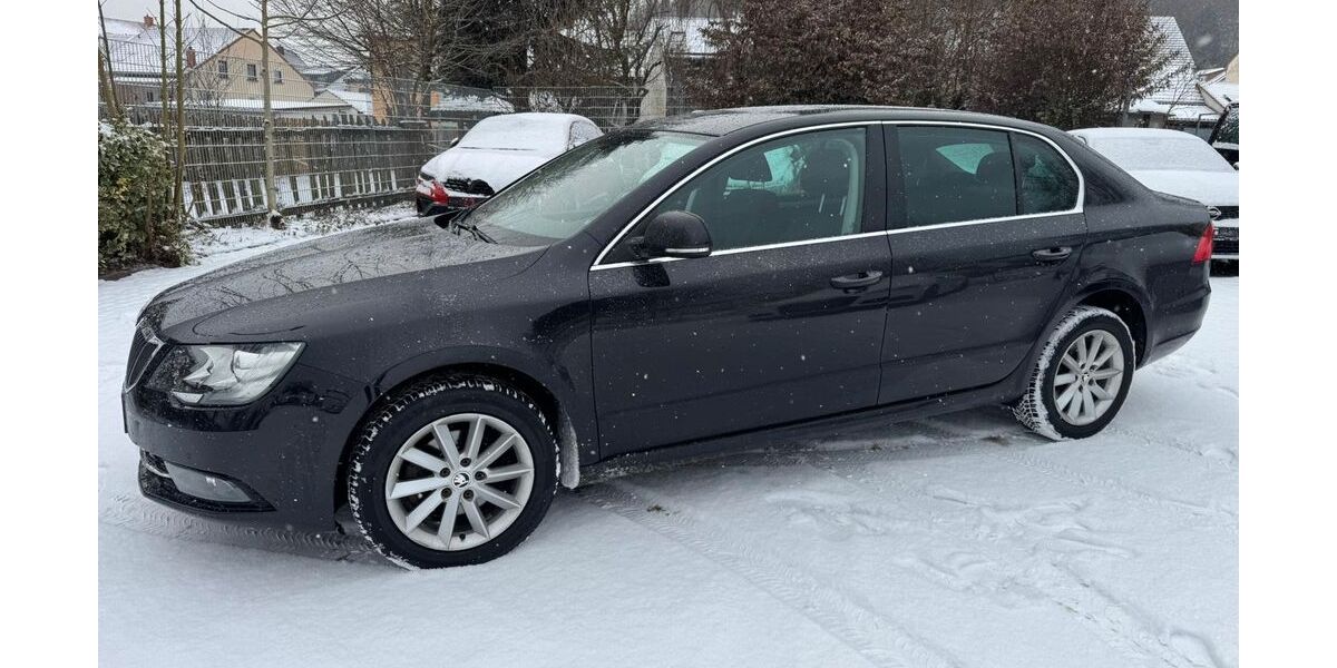 Skoda Superb 207.500 km 7.900 &euro; Dillingen 66763