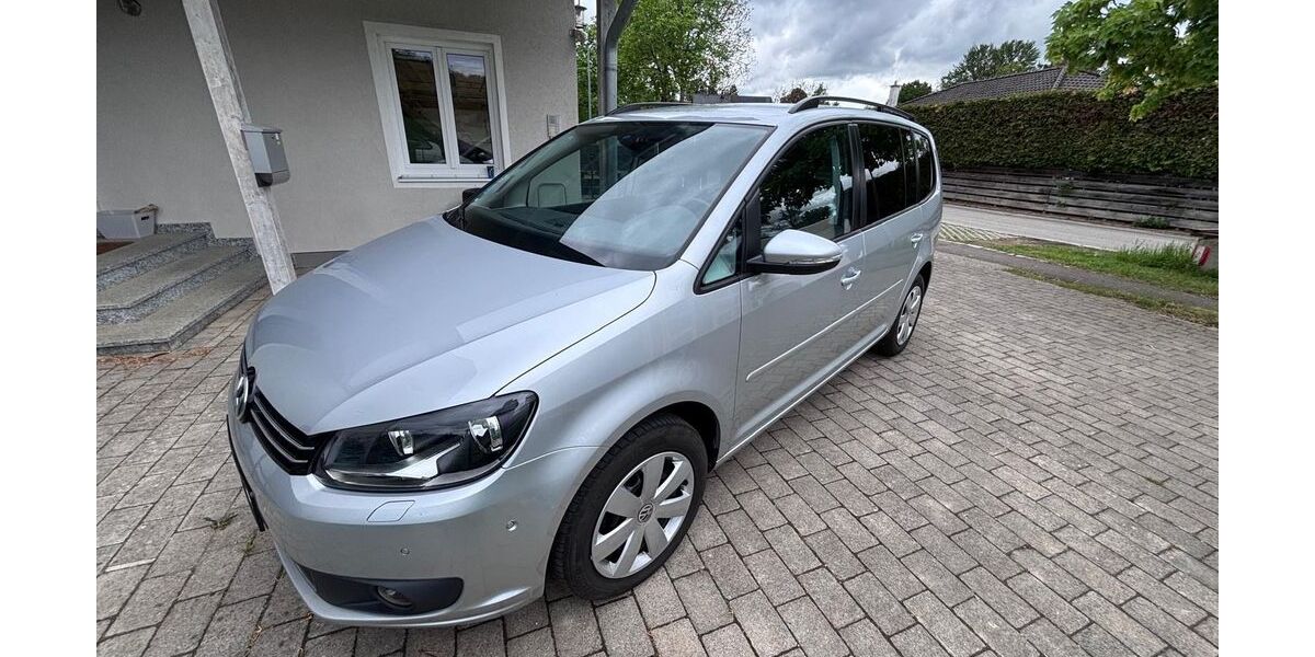 VW Touran 153.500 km 11.500 &euro; Schöngeising 82296