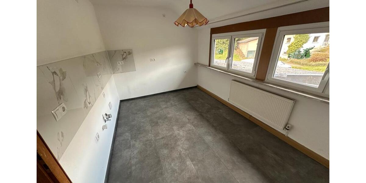 Dachgeschoßwohnung Marpingen - 3 Zimmer, 90 m&sup2;, 700&euro; | Angebot:26021107