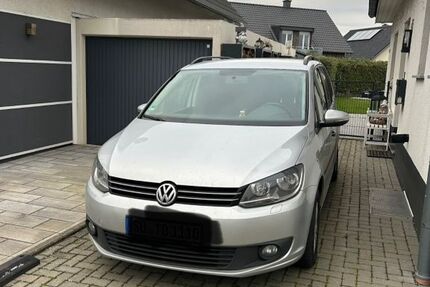 VW Touran 233.000 km 5.999 &euro; Erftstadt 50374