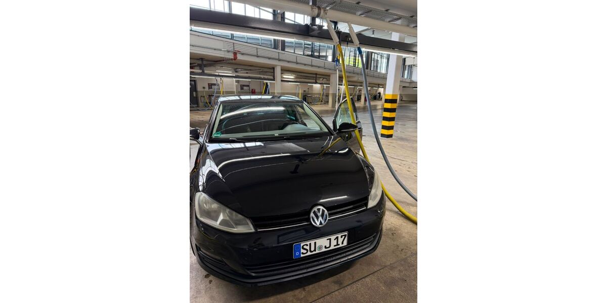 VW Golf 156.000 km 7.499 &euro; swisttal 53913