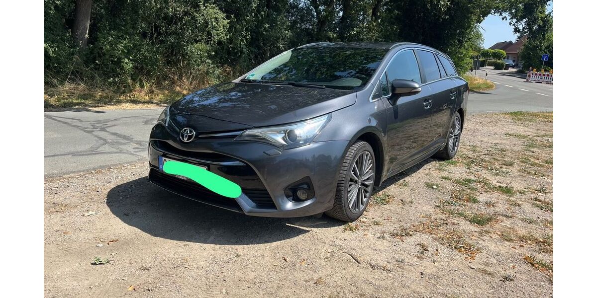 Toyota Avensis 75.762 km 13.900 &euro; Bissendorf 49143