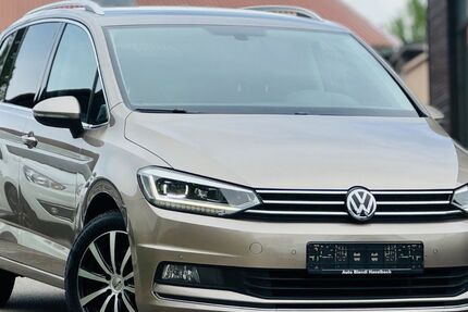 VW Touran 141.687 km 18.999 &euro; Haselbach 94354