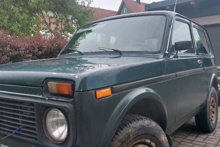 Lada Niva 101.200 km 2.890 &euro; Waidhaus 92726