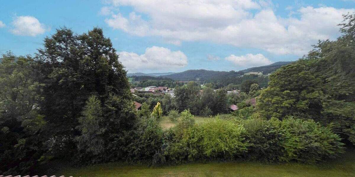 Gepflegte 5. Zimmer Wohnung mit Gemeinschaftsgarten in idyllischer Natur 5 zimmer
