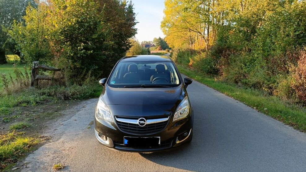 Opel Meriva 104.000 km 7.300 € Steinheim 32839