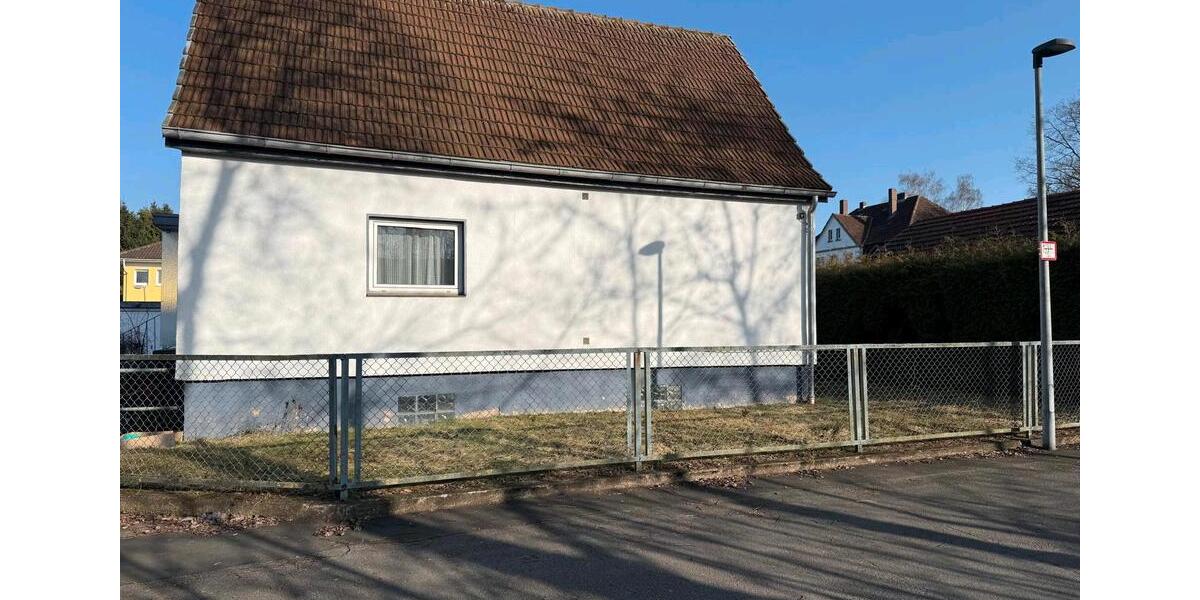 Einfamilienhaus Hofgeismar - 7 Zimmer, 145 m&sup2;, 160.000&euro; | Angebot:26797023