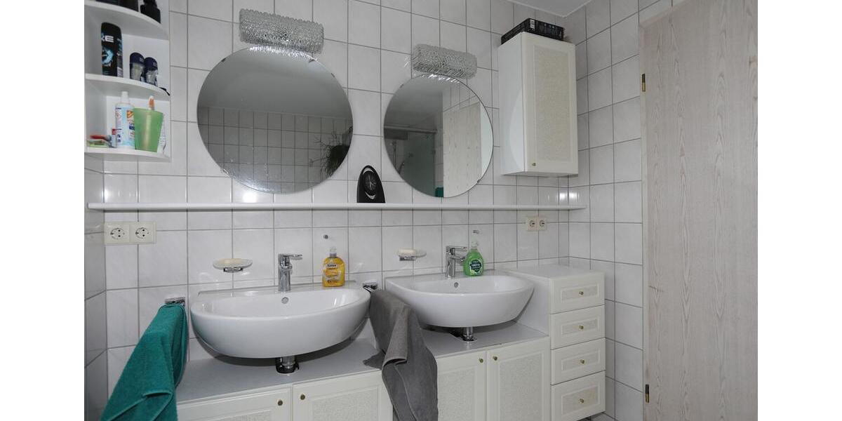 Etagenwohnung Bönnigheim - 2 Zimmer, 82 m&sup2;, 770&euro; | Angebot:26004772