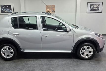 Dacia Sandero 74.000 km 4.990 &euro; Asperg/Ludwigsburg bei Stuttgart 71679