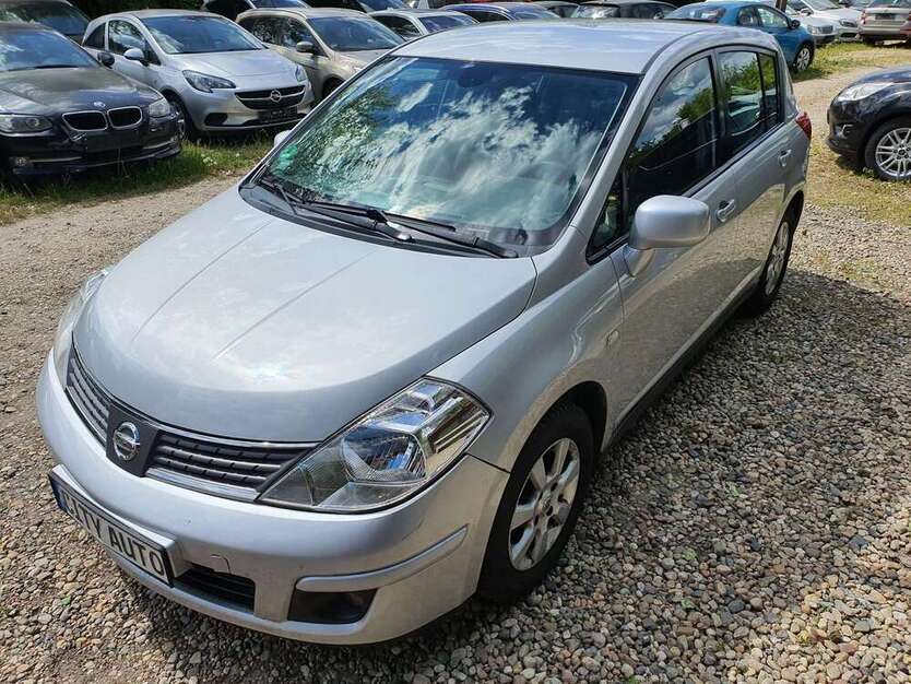 Nissan Tiida 209.500 km 2.270 € Berlin - Pankow 13127